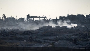 İsrail Gazze'nin kuzeybatısına saldırdı