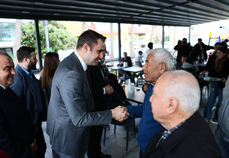 Cumhuriyet Halk Partisi İzmir İl Başkanı Çağatay Güç’ün saha mesaisi