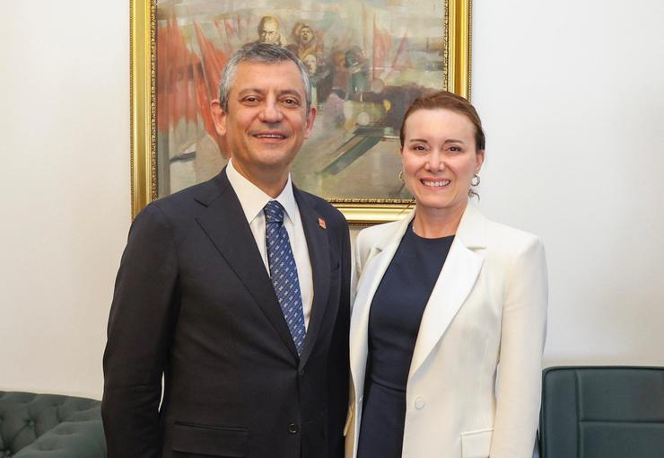 Konak Belediyesi, geçtiğimiz yıl hayatını kaybeden Manisa Büyükşehir Belediye Başkanı