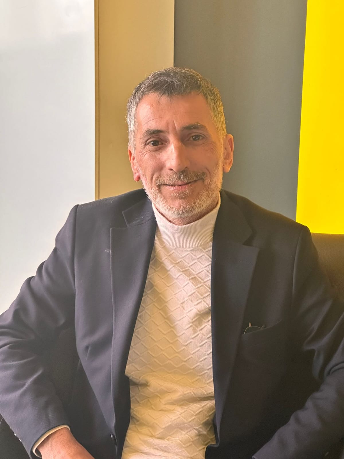 Tamer Yentur yazar fotoğrafı