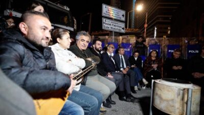 “Kararlılığımızı göstermek için buradayız”