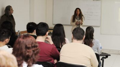 Karşıyaka Belediyesi İsmail Hakkı Tonguç Gençlik Eğitim Merkezi, öğrencilerin kariyer