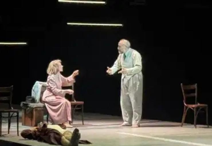 Arthur Miller’ın “Satıcının Ölümü” adlı eseri güçlü oyuncu kadrosu ve