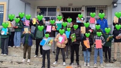 Karşıyaka Belediyesi Bilge Çınarlar Sağlıklı Yaş Alma Merkezi örgü kursu