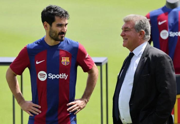 İspanya La Liga ekiplerinden Barcelona'da Başkan Joan Laporta, 2023 yazında