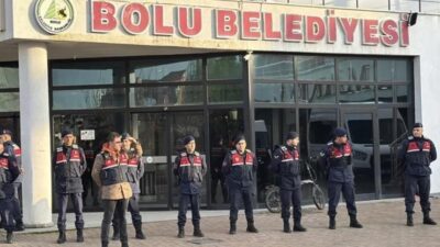 Bolu Belediyesine yönelik 'irtikap' soruşturması kapsamında cumartesi günü gözaltına alınan