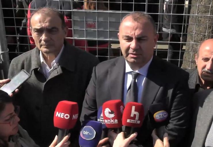 İzmir Büyükşehir Belediyesi Meslek Fabrikası'na ait binanın Vakıflar'a devredilmesine bir