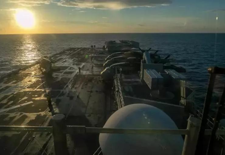 İran Devrim Muhafızları Ordusu, ABD Donanması’na ait USS Tripoli (LHA-7)