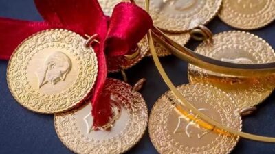 Altın fiyatları Trump'ın İran'a Hürmüz Boğazını açması için tanıdığı süre