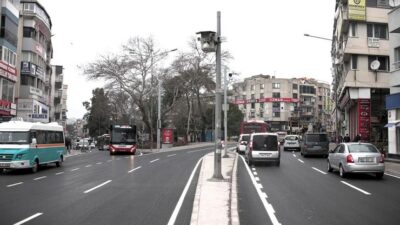 İzmir Büyükşehir Belediyesi’nin Buca’nın dört bir yanında sürdürdüğü asfalt yatırımları,