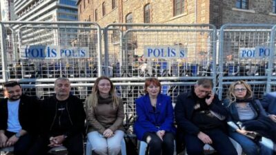 İzmir Büyükşehir Belediyesi'ne ait Meslek Fabrikası'nın Vakıflar Genel Müdürlüğü'ne devredilmesine