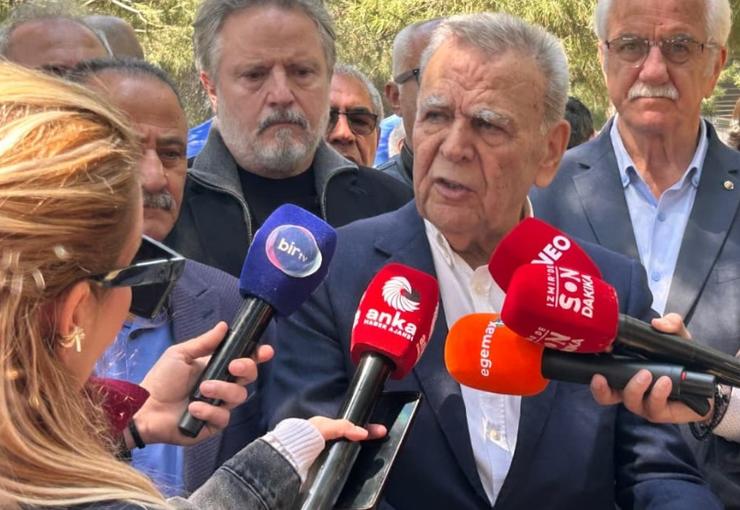 Eski İzmir Büyükşehir Belediye Başkanı Aziz Kocaoğlu, İzmir’in özgürlüğü ve