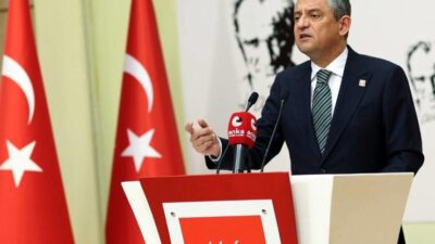 CHP Genel Başkanı Özgür Özel, partisinin grup toplantısında İzmir’de günlerdir