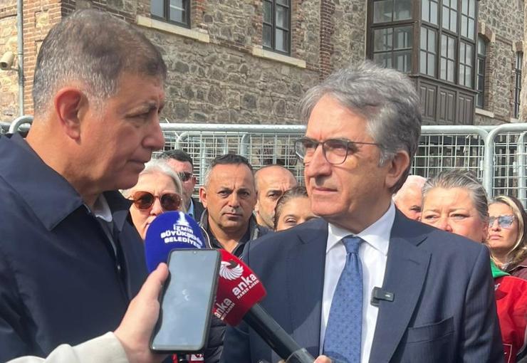 İzmir Büyükşehir Belediye Başkanı Cemil Tugay'ın Meslek Fabrikası'nda başlattığı nöbet