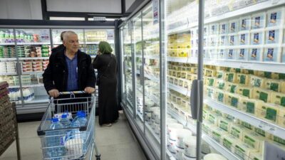 İzmir Büyükşehir Belediye Başkanı Dr. Cemil Tugay’ın İzmirliyi ekonomik ve