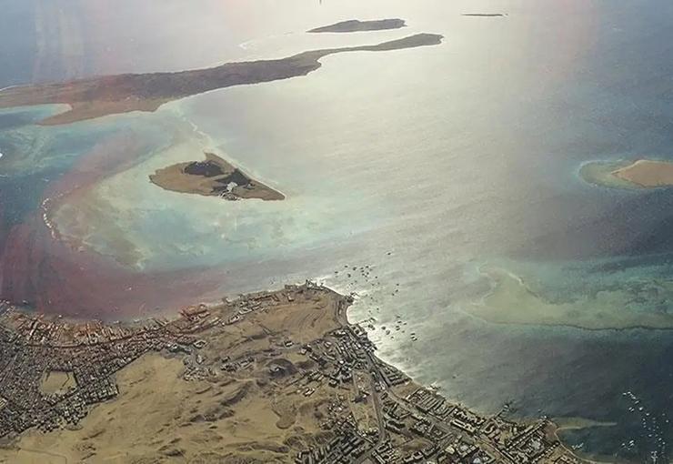 CENTCOM, saat vererek İran limanlarına giren veya bu limanlardan çıkan