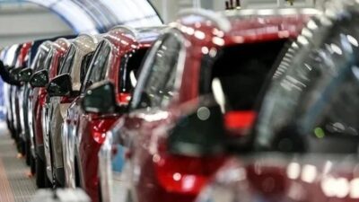 Engellilere yönelik ÖTV’siz araç düzenlemesi genişletildi. 5 yılını dolduran araçlar