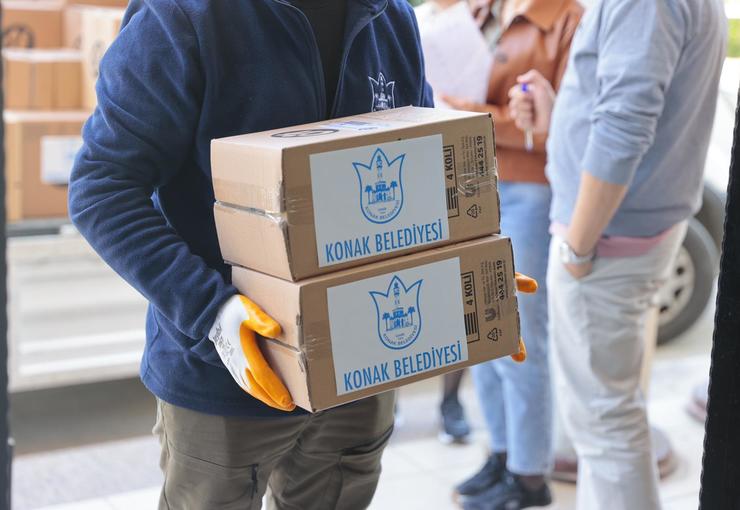 Konak Belediyesi, ilçede yarattığı dayanışma ağına bir yeni halka daha