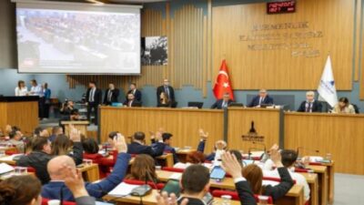  İzmir Büyükşehir Belediye Meclisi nisan ayı olağan meclis oturumunda