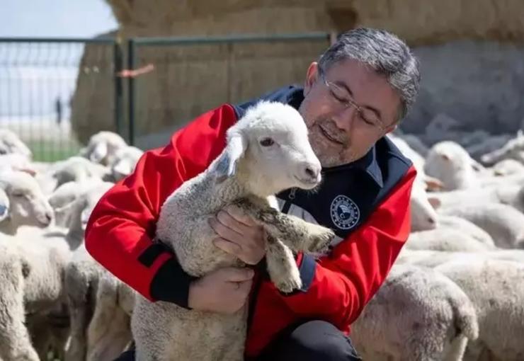Tarım ve Orman Bakanı İbrahim Yumaklı, Kırsalda Bereket Küçükbaşa Destek