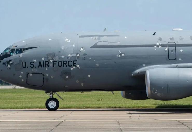 İngiltere’ye inen ABD Hava Kuvvetleri’ne ait tanker uçakta çok sayıda