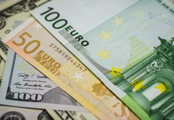 İstanbul serbest piyasada döviz kurları yeni güne yukarı yönlü bir