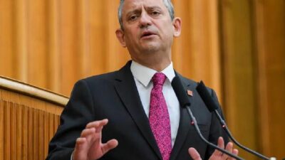 CHP Genel Başkanı Özgür Özel, TBMM'de partisinin grup toplantısında gündeme