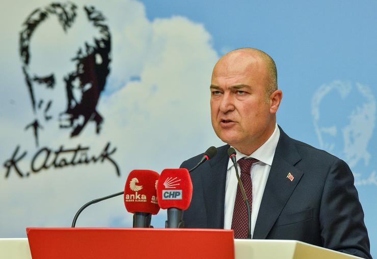  CHP İzmir Milletvekili Murat Bakan Meslek Fabrikası'nda süren direnişi