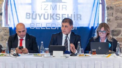 İzmir Büyükşehir Belediye Başkanı Dr. Cemil Tugay, Turizm Konseyi toplantısında
