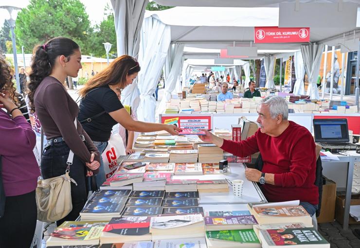 İzmir Büyükşehir Belediyesi ev sahipliğinde, İZFAŞ ve TACT Fuarcılık iş