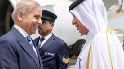 Pakistan Başbakanı Şahbaz Şerif, Suudi Arabistan'daki temaslarının ardından Katar'a geldi.