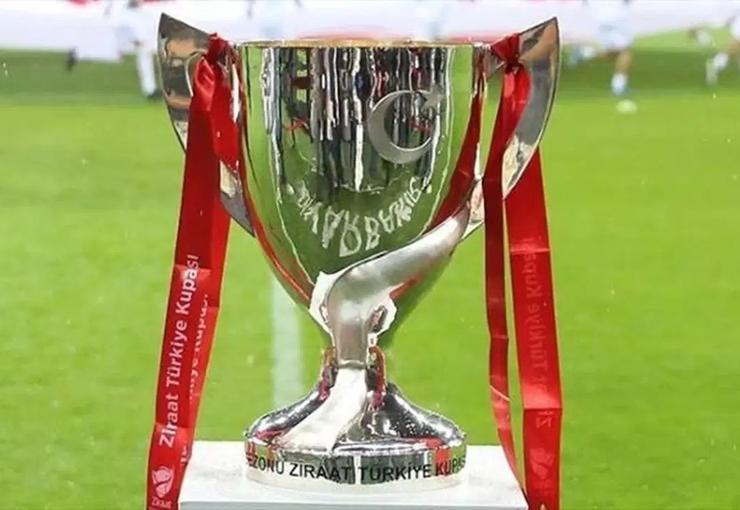 Futbolda Ziraat Türkiye Kupası çeyrek final maçları yarın başlayacak.