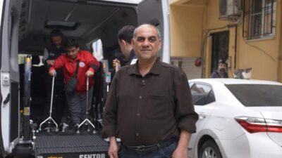 Manisa Büyükşehir Belediyesi, engelli bireylerin sağlık hizmetlerine erişimini kolaylaştırmak amacıyla