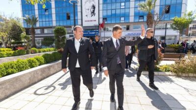 İzmir Büyükşehir Belediye Başkanı Dr. Cemil Tugay, Vakıflar Genel Müdürlüğü