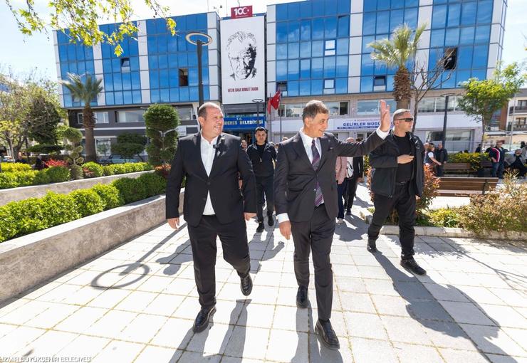 İzmir Büyükşehir Belediye Başkanı Dr. Cemil Tugay, Vakıflar Genel Müdürlüğü