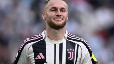 Galatasaray'ın orta saha adayları arasında olduğu öne sürülen Teun Koopmeiners'e