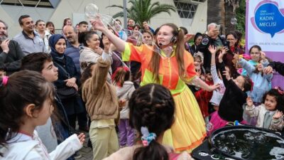 23 Nisan Ulusal Egemenlik ve Çocuk Bayramı İzmir Büyükşehir Belediyesi