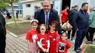 Menderes Belediyesi 23 Nisan Ulusal Egemenlik ve Çocuk Bayramı’nda Minik