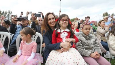 Karşıyakalı çocuklar, 23 Nisan Ulusal Egemenlik ve Çocuk Bayramı’nı muhteşem