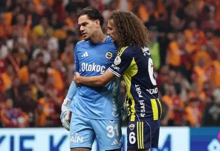 Fenerbahçe'nin Brezilyalı kalecisi Ederson, sosyal medya hesabından yaptığı paylaşımda, derbide