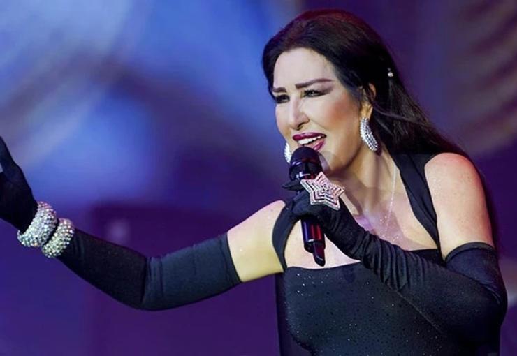 Türk pop müziğinin güçlü seslerinden Nükhet Duru, geçtiğimiz gün Antalya’da