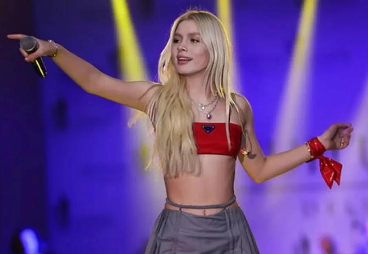 Müzik dünyasına adım attığı günden bu yana gündemden düşmeyen Aleyna