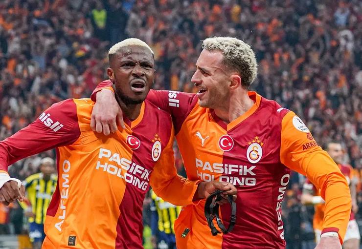 Trendyol Süper Lig'de Galatasaray, Fenerbahçe'yi 3-0 mağlup ederek şampiyonluk için