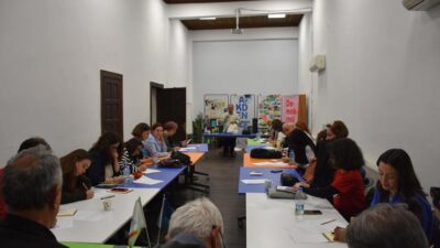 İzmir Büyükşehir Belediyesi’nin çatısı altında faaliyet gösteren Akdeniz Akademisi’nde Demokrasi