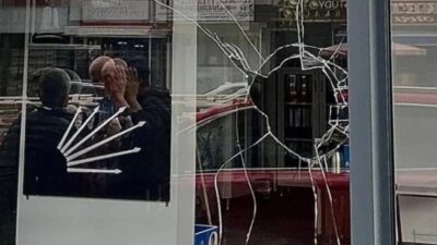 Ankara'da CHP Keçiören İlçe Başkanlığı binasına taşla saldıran ve çevredekileri