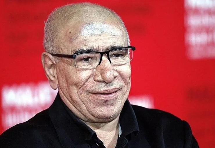 Usta oyuncu İlyas Salman, sosyal medyada yapay zeka kullanarak kendisiyle