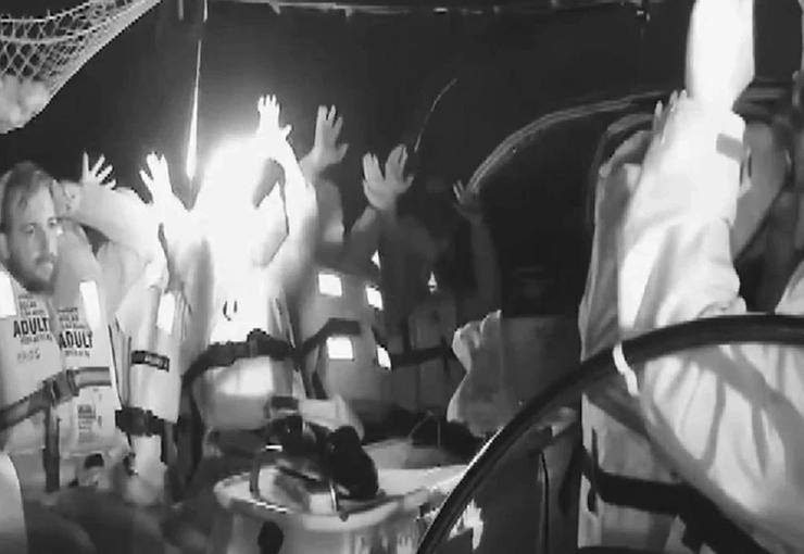 İsrail ordusunun Gazze ablukasını kırmak amacıyla hareket eden sivil yardım