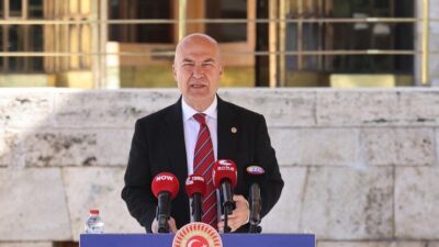 CHP İçişleri Politika Kurulu Başkanı ve İzmir Milletvekili Murat Bakan,