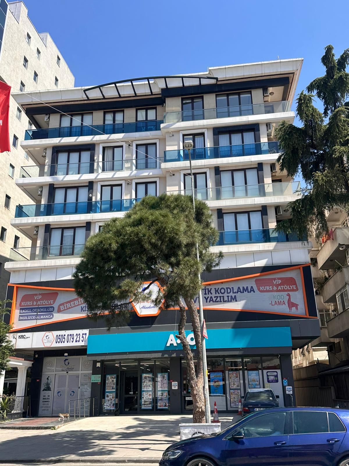 İstanbul Maltepe’de, eski belediye başkanı Fikri Köse’ye ait olduğu belirtilen