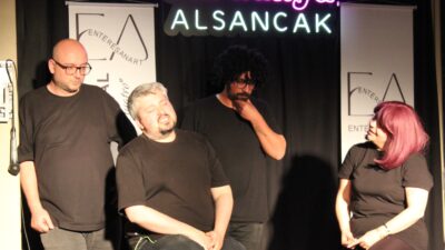 İzmir’de sanat ve eğlence dolu bir akşam daha geride kaldı.